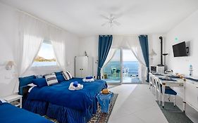 Blue Life, Luxury Rooms Beachfront Rooftop Between Palermo And Cefalu'